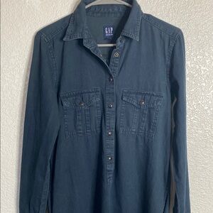 GAP Blue Casual Button Down Shirt Versatile Everyday Wear